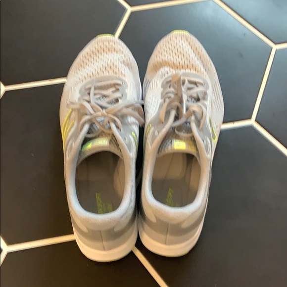 New balance 635 V2 - Picture 2 of 3